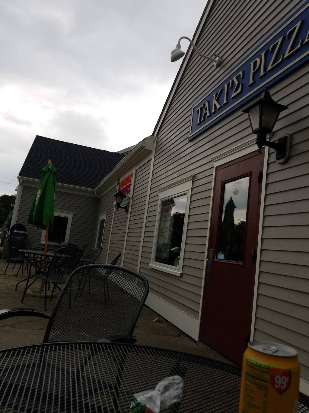 Takis Pizza / J & M Wines | meal delivery | 701 Salem St, North Andover, MA 01845, USA | 9786828200 OR +1 978-682-8200