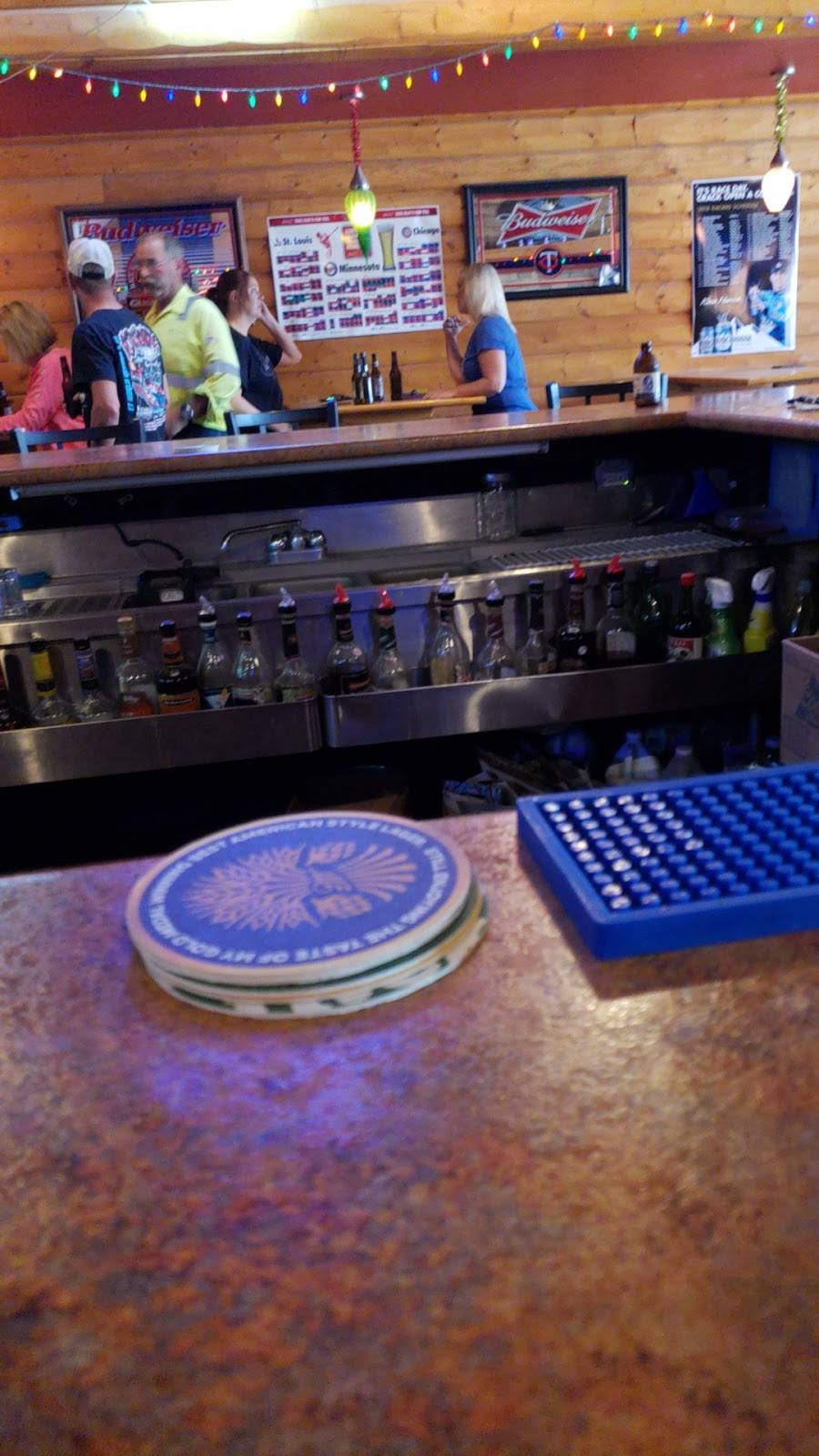 Spikes Tap & Grill | restaurant | 18 7th St SE, Mason City, IA 50401, USA | 6414231189 OR +1 641-423-1189