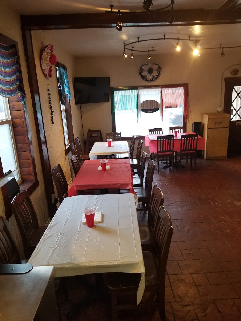 Tacos el Sombrero | restaurant | 30 N Main St, Kamas, UT 84036, USA | 4357838226 OR +1 435-783-8226