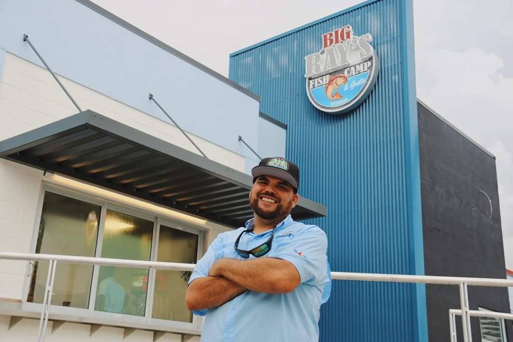 Big Ray’s Fish Camp Riverwalk | restaurant | 333 S Franklin St, Tampa, FL 33602, USA | 8132747778 OR +1 813-274-7778