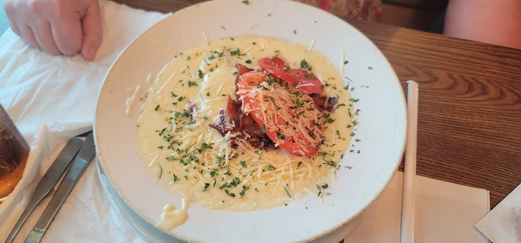 The Goose Eatery & Hangout | restaurant | 812 Lyndon Ln unit 105, Lyndon, KY 40222, USA | 5023398070 OR +1 502-339-8070