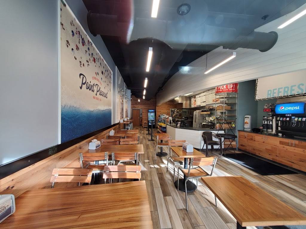 Jersey Mikes Subs | meal takeaway | 15145 NW 67th Ave, Miami Lakes, FL 33014, USA | 7867969687 OR +1 786-796-9687