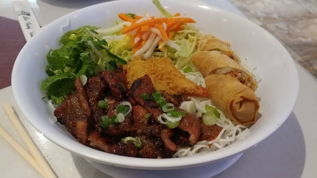 Soc Trang Restaurant | restaurant | 113 Vermont St, Springfield, MA 01108, USA | 4137369999 OR +1 413-736-9999