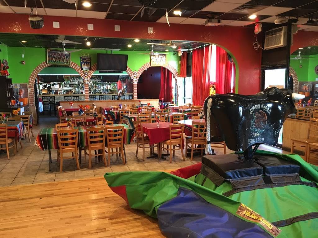 El Guadalajara Bar & Grill | restaurant | 46 Fulton Ave # 6, Hempstead, NY 11550, USA | 5164839122 OR +1 516-483-9122