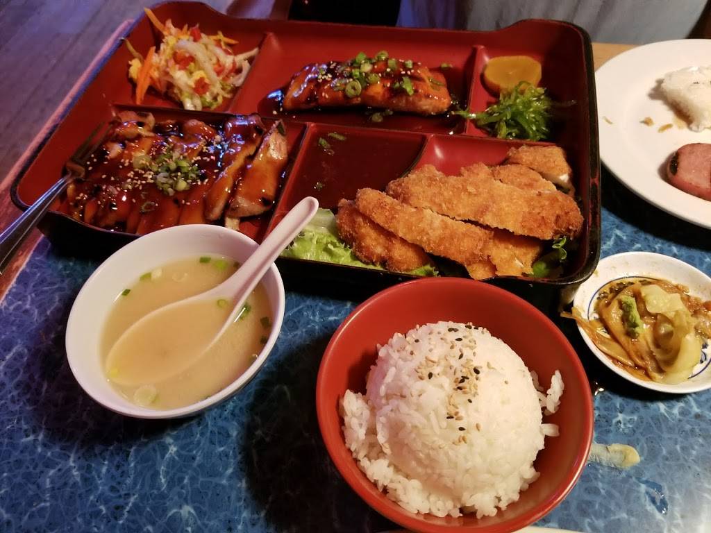 Ohana Belltown | restaurant | 2207 1st Ave, Seattle, WA 98121, USA | 2069569329 OR +1 206-956-9329