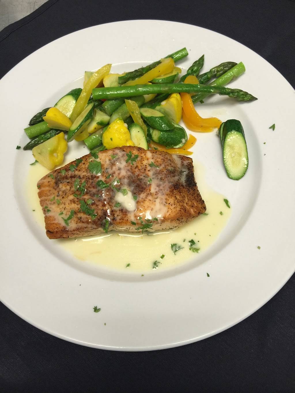 Julios Restaurant | restaurant | 1328 U.S. Hwy 395 N #303, Gardnerville, NV 89410, USA | 7757838232 OR +1 775-783-8232