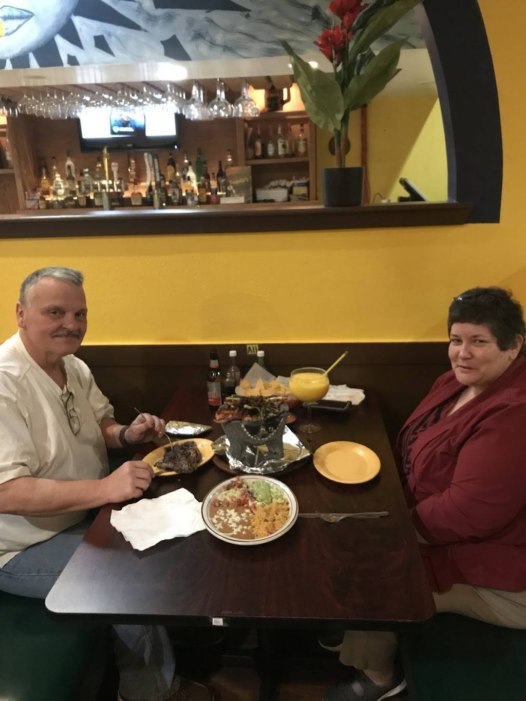 Tequilas Authentic Mexican Restaurant | restaurant | 1006 S Adams St, Versailles, IN 47042, USA | 8127508100 OR +1 812-750-8100