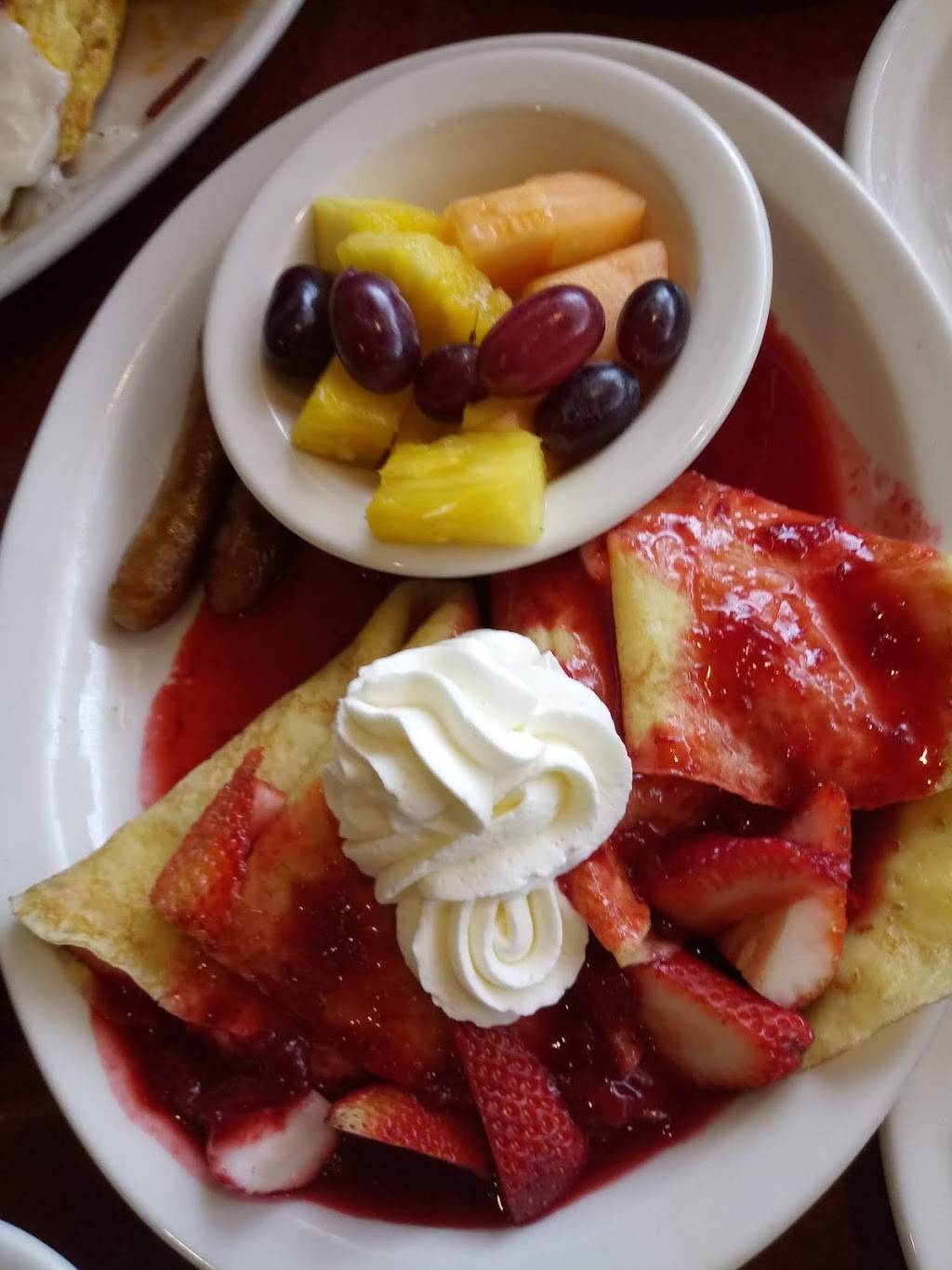 Bakers Square Restaurant & Bakery | restaurant | 8000 Brooklyn Blvd, Brooklyn Park, MN 55445, USA | 7634241464 OR +1 763-424-1464