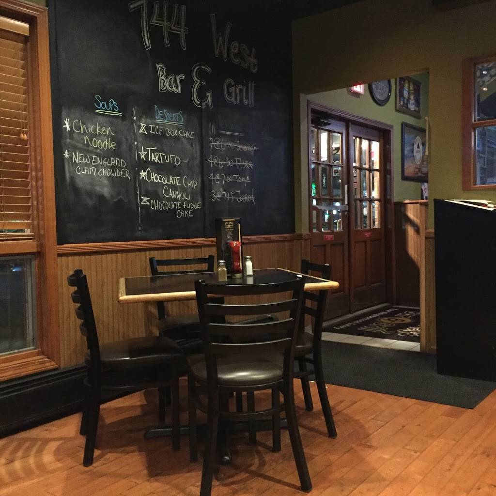 744 West Restaurant | restaurant | 744 Boston Post Rd, West Haven, CT 06516, USA | 2039345726 OR +1 203-934-5726