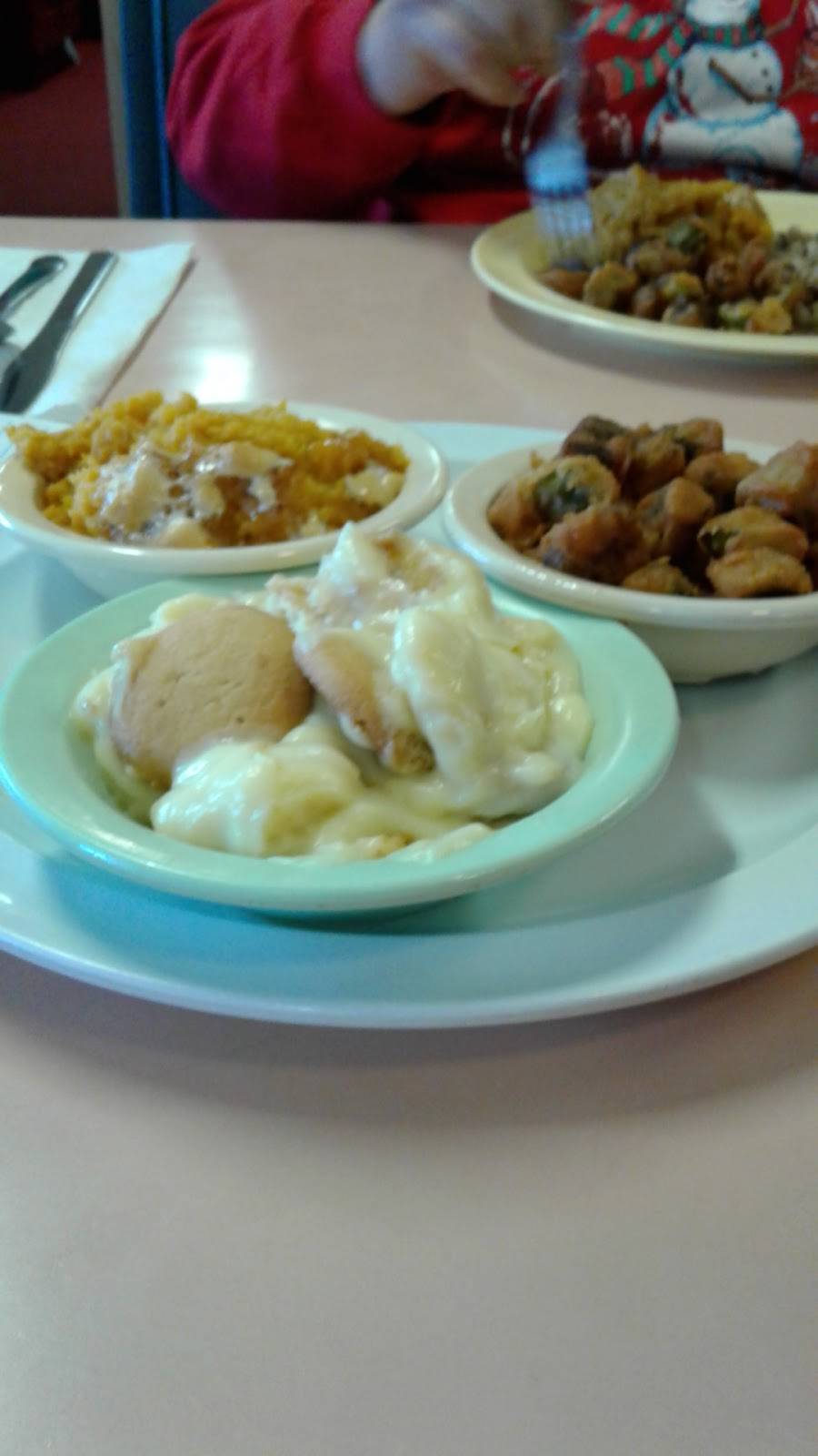 Raggedy Anns Country Cafe | restaurant | 1030 4th Ave N, Bessemer, AL 35020, USA | 2054258415 OR +1 205-425-8415