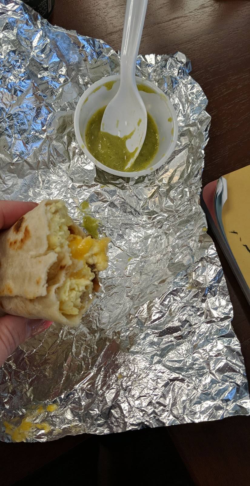 Silvias Tacos | restaurant | 3303 Taft Ave, Groves, TX 77619, USA | 4092170048 OR +1 409-217-0048