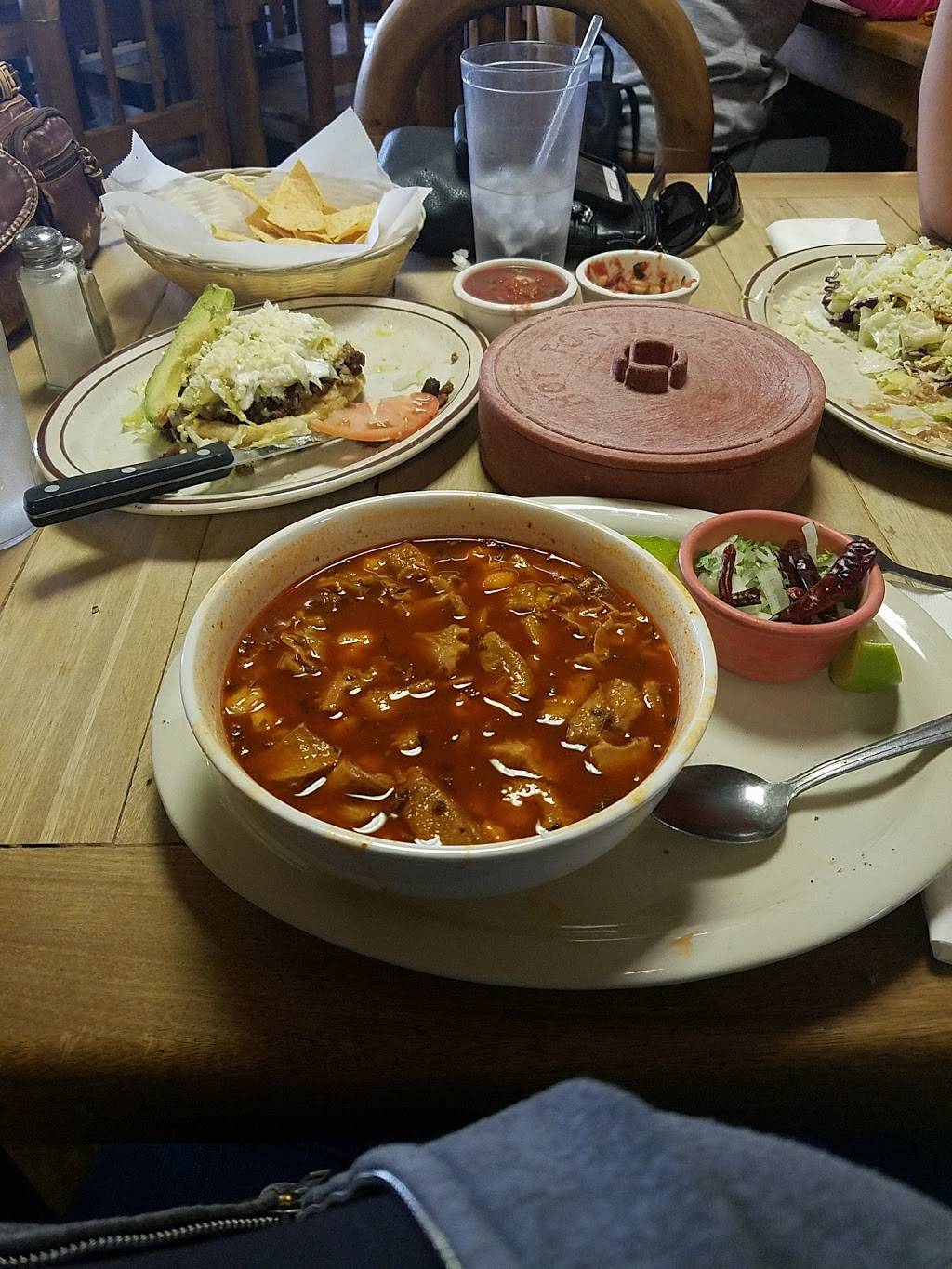 Taqueria El Rodeo | restaurant | 1313 E Pacheco Blvd D, Los Banos, CA 93635, USA | 2098273601 OR +1 209-827-3601