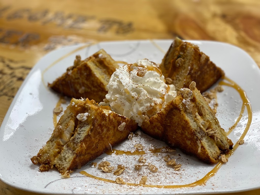 Frontier Town Gateway | restaurant | 4010 Blue Ridge Rd, North Hudson, NY 12855, USA | 5185320600 OR +1 518-532-0600