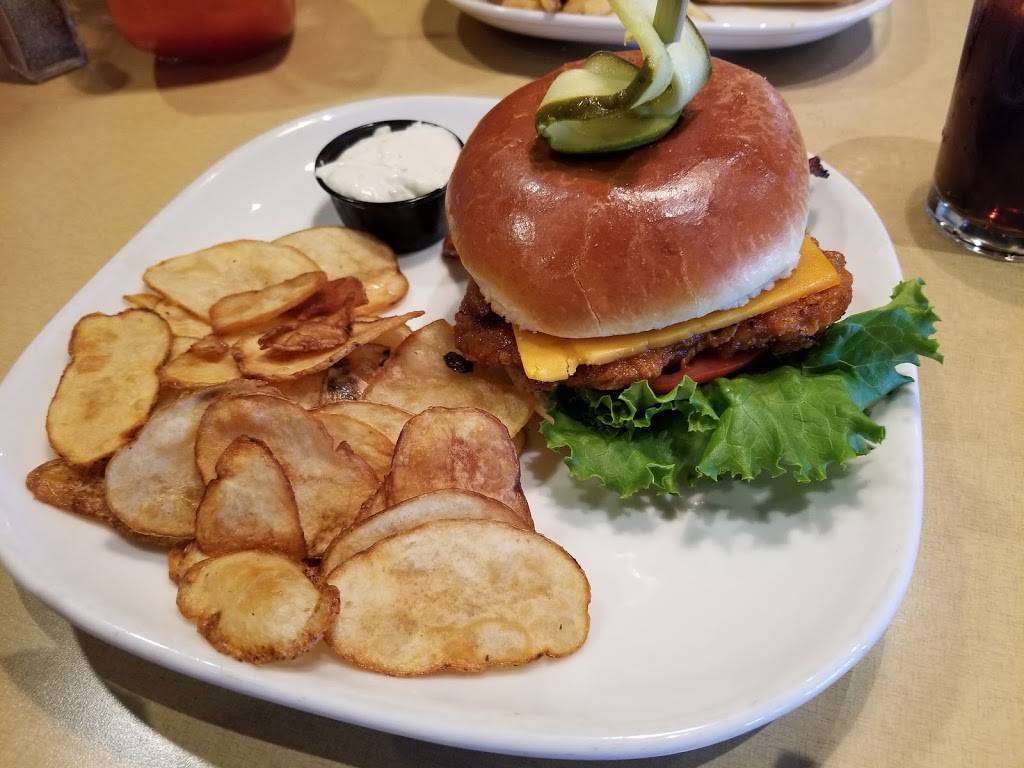 Boston Pizza | restaurant | 180 Bell Blvd, Belleville, ON K8P 5L2, Canada | 6139662444 OR +1 613-966-2444