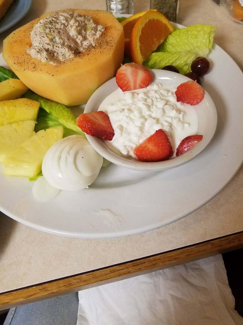 Somonauk Pancake House | restaurant | 740 E Market St, Somonauk, IL 60552, USA | 8154981000 OR +1 815-498-1000