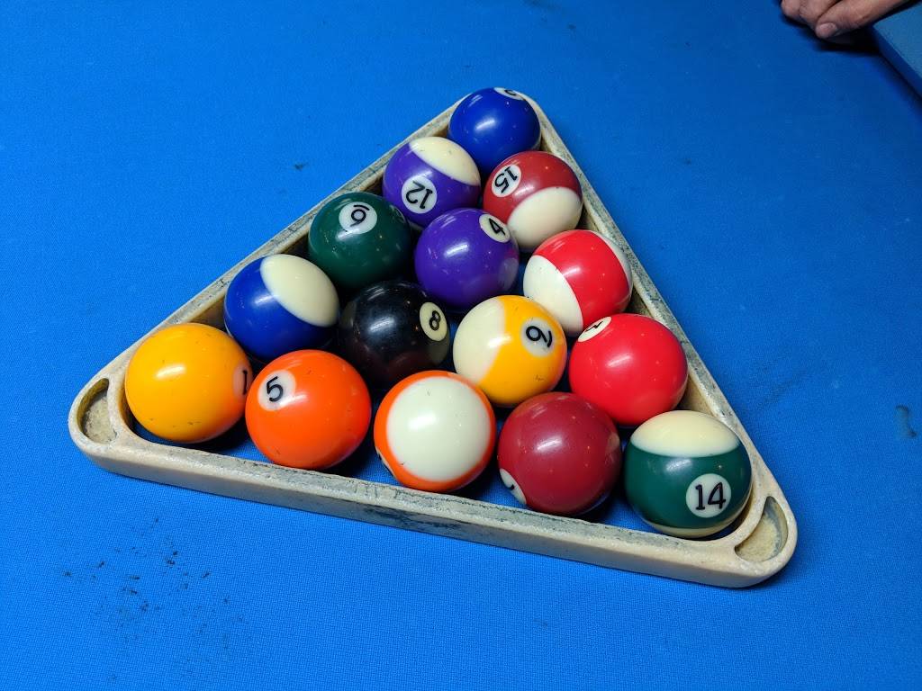 Ducks Sports Bar & Grill | restaurant | 3606 W Division St, St Cloud, MN 56301, USA | 3202290909 OR +1 320-229-0909