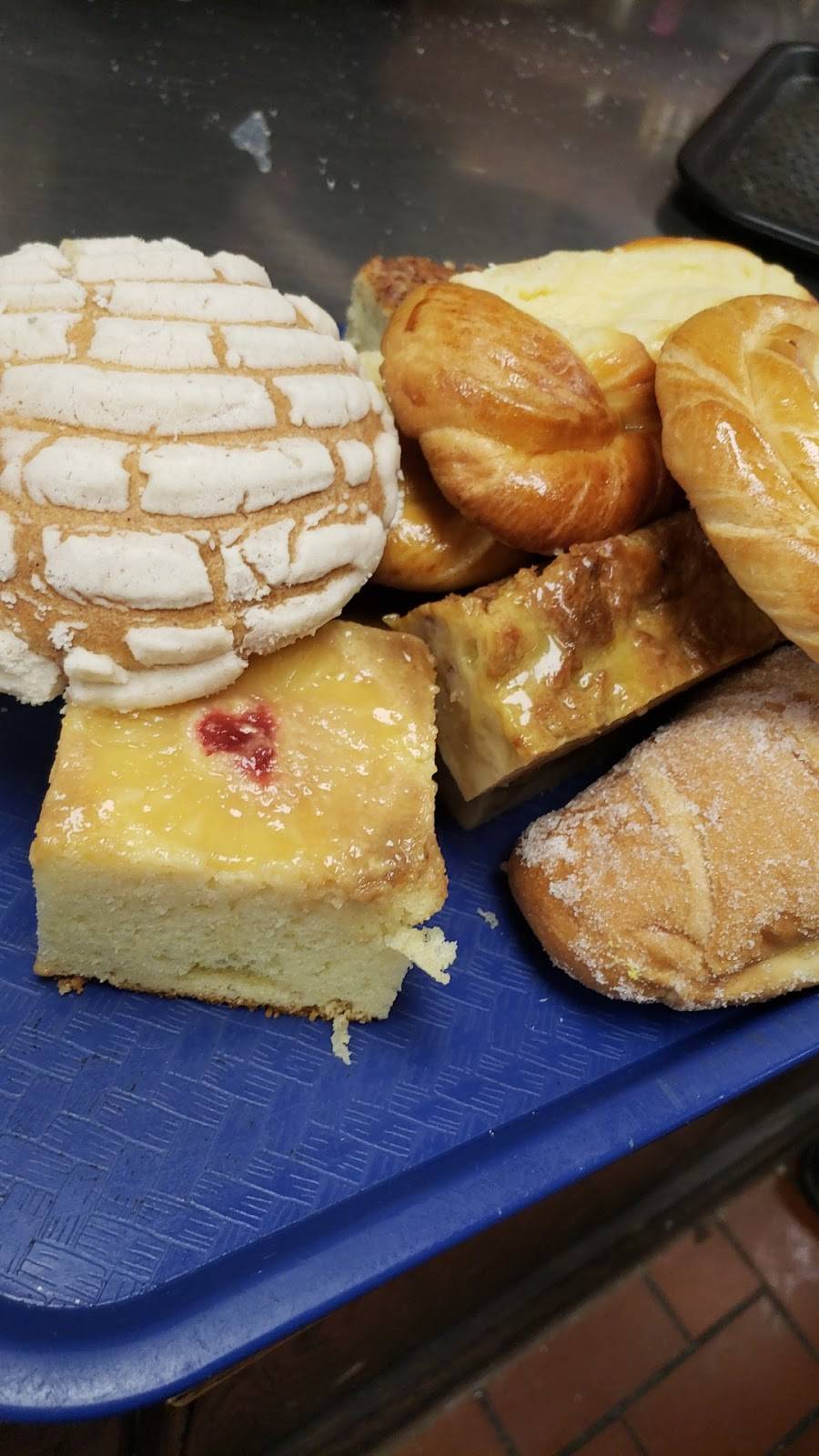 Cafe Y Bakery Mucho Mexico | cafe | 1318 N Wayside Dr, Houston, TX 77020, USA | 7136750474 OR +1 713-675-0474