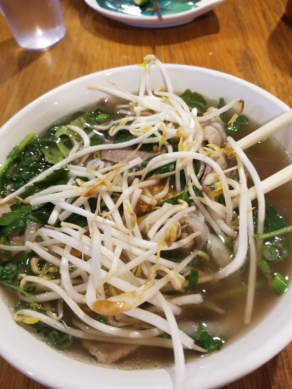 Pho Van | restaurant | 8557 Research Blvd #120, Austin, TX 78758, USA | 5128325595 OR +1 512-832-5595