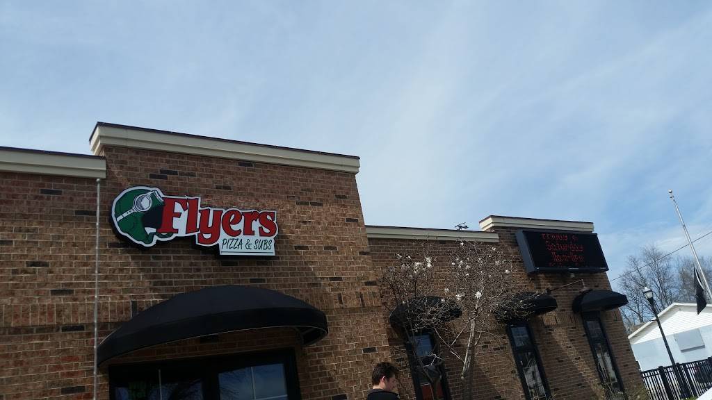 Flyers Pizza West Jefferson | meal delivery | 121 W Main St, West Jefferson, OH 43162, USA | 6148797777 OR +1 614-879-7777