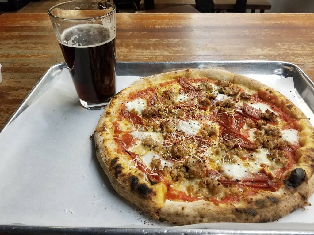 DeSano Pizza Bakery | restaurant | 115 16th Ave S, Nashville, TN 37203, USA | 6159531168 OR +1 615-953-1168