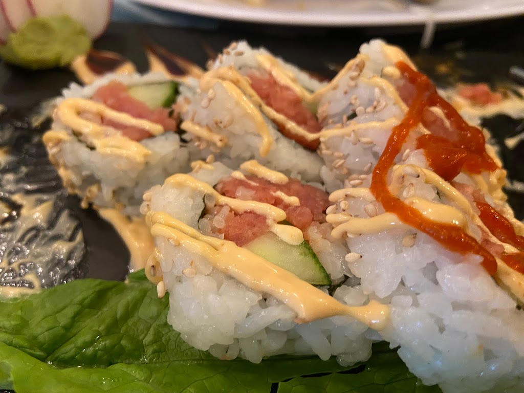 KAMINO SUSHI AND MORE | restaurant | 372 Roy St, Seattle, WA 98109, USA | 2069196818 OR +1 206-919-6818