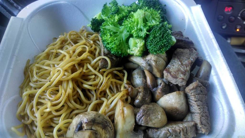 Taki Japanese Restaurant | restaurant | 1693 S Main St, Laurinburg, NC 28352, USA | 9102919908 OR +1 910-291-9908