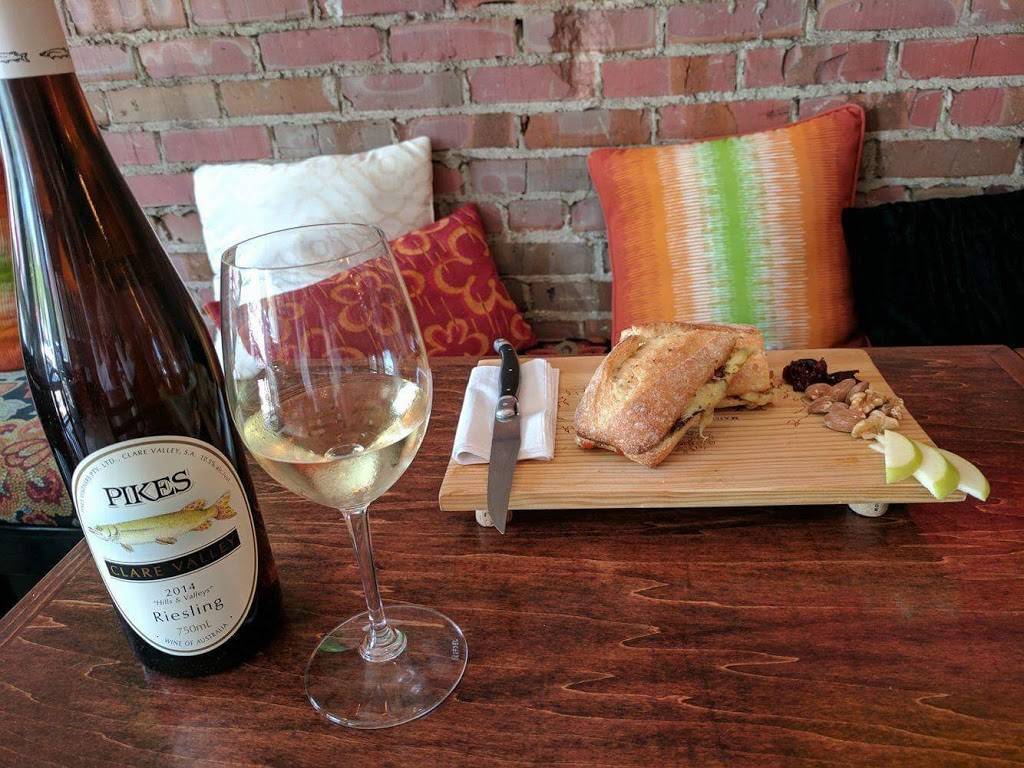 Accent on Wine Park Circle | restaurant | 1056 E Montague Ave, North Charleston, SC 29405, USA | 8432034536 OR +1 843-203-4536