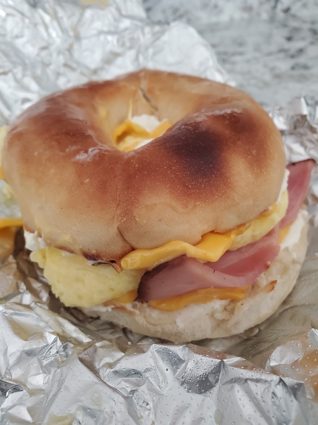 Beach 2 Bay Cafe | restaurant | 125 Villiage Place Mall Ste #D, Fairfield Bay, AR 72088, USA | 5018847070 OR +1 501-884-7070