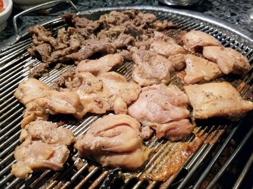 버드나무 Bud Namu | restaurant | 809 S Ardmore Ave, Los Angeles, CA 90005, USA | 2133859292 OR +1 213-385-9292