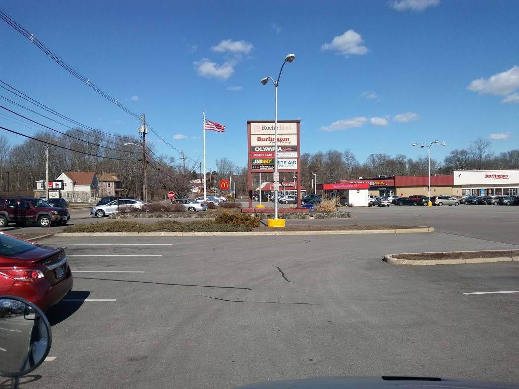 Papa Ginos | restaurant | 233 Broad St, Bridgewater, MA 02324, USA | 5086978137 OR +1 508-697-8137