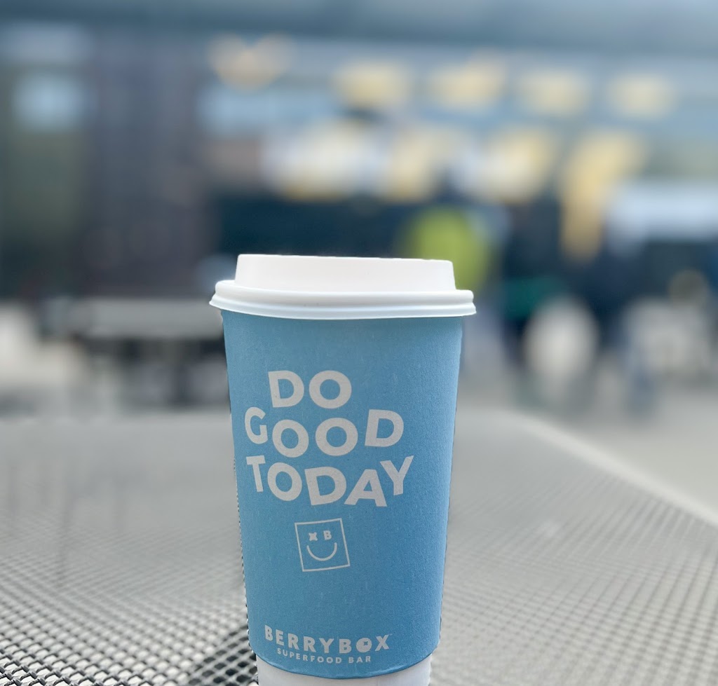 BerryBox Superfood Bar | cafe | 7447 Forsyth Blvd, Clayton, MO 63105, USA | 3143804555 OR +1 314-380-4555