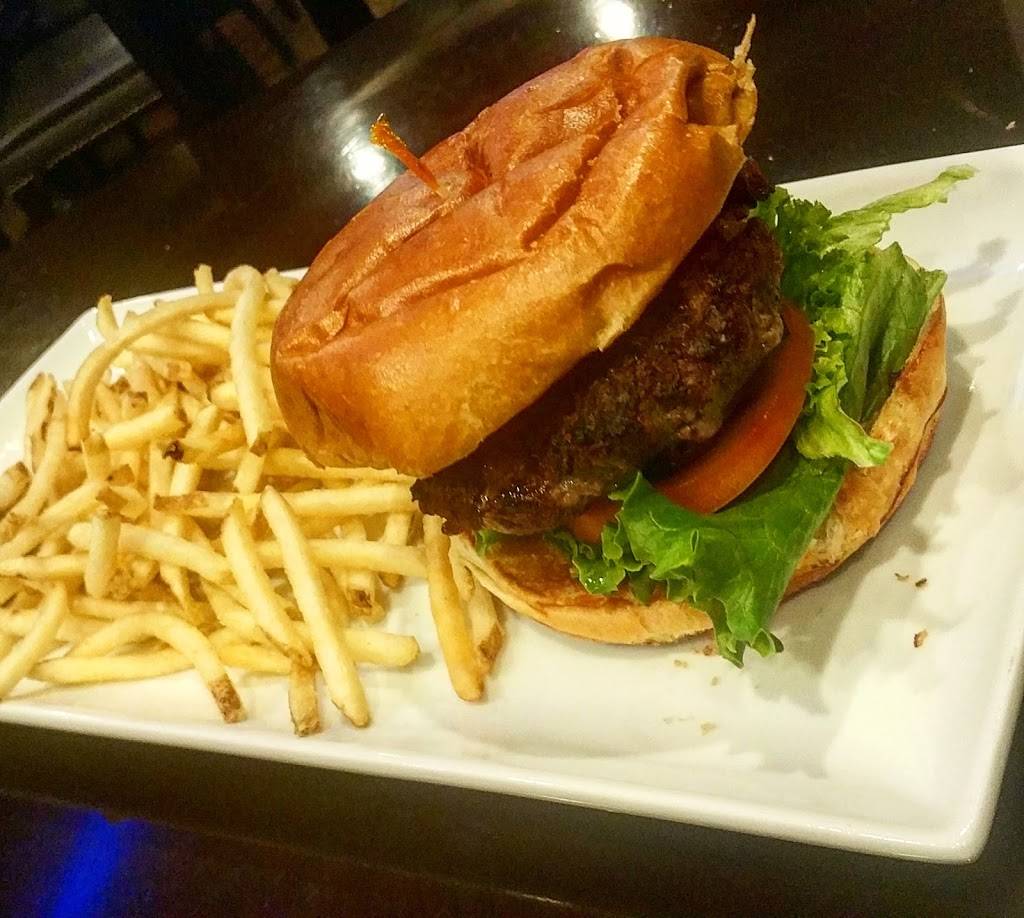 Whitesides Terrace Grille | restaurant | 2035 Kennedy Rd, Scarborough, ON M1T 3V3, Canada | 4162990562 OR +1 416-299-0562