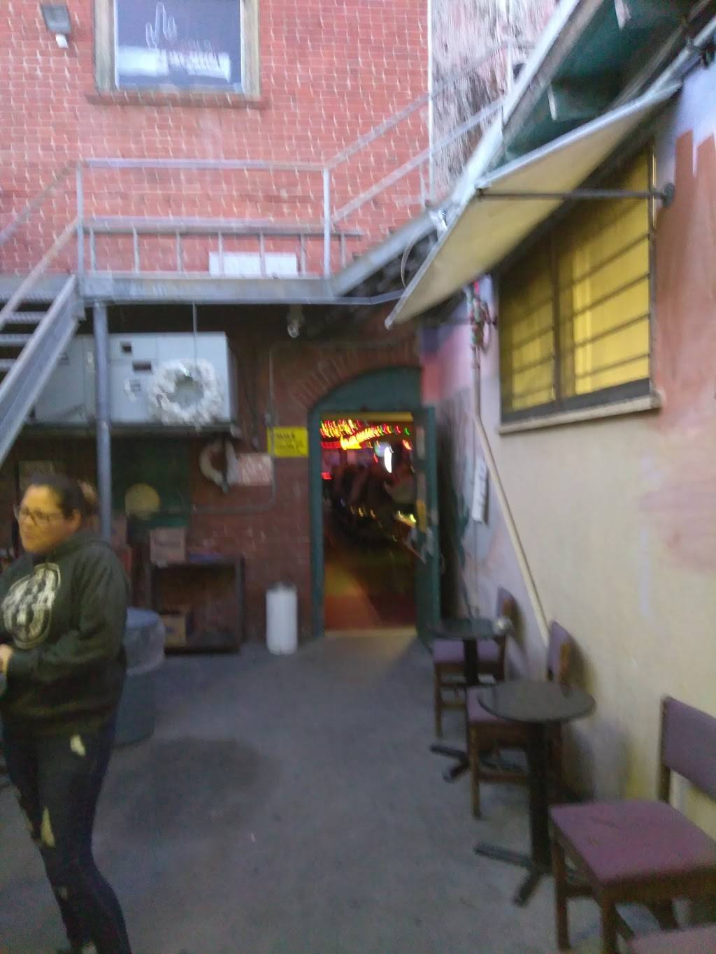 The Desert Room | restaurant | 1006 W Gardena Blvd, Gardena, CA 90247, USA | 3103291911 OR +1 310-329-1911