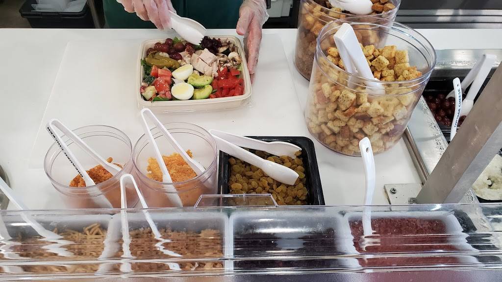 The Salad Station | restaurant | 4235 Lakeland Dr, Flowood, MS 39232, USA | 6019394679 OR +1 601-939-4679