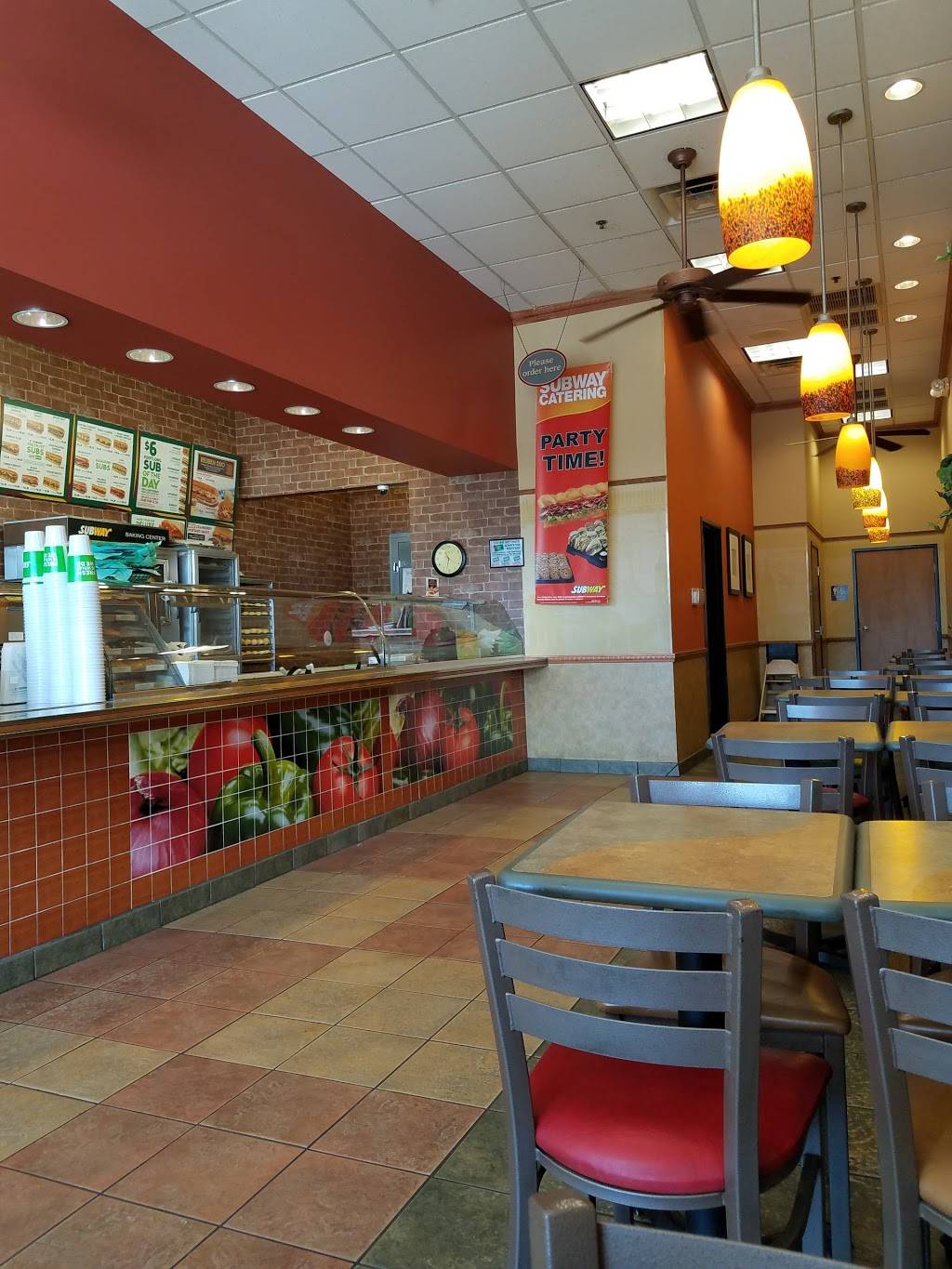 Subway Restaurants | restaurant | 742 E Glendale Ave, Marketplace Suite 21-112, Phoenix, AZ 85020, USA | 6022166411 OR +1 602-216-6411