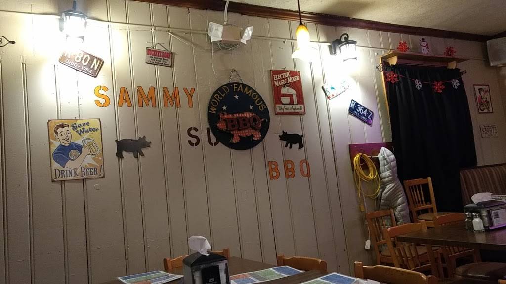 Sammy Sues BBQ | restaurant | 237 W Front St, Dover, OH 44622, USA | 3306027675 OR +1 330-602-7675