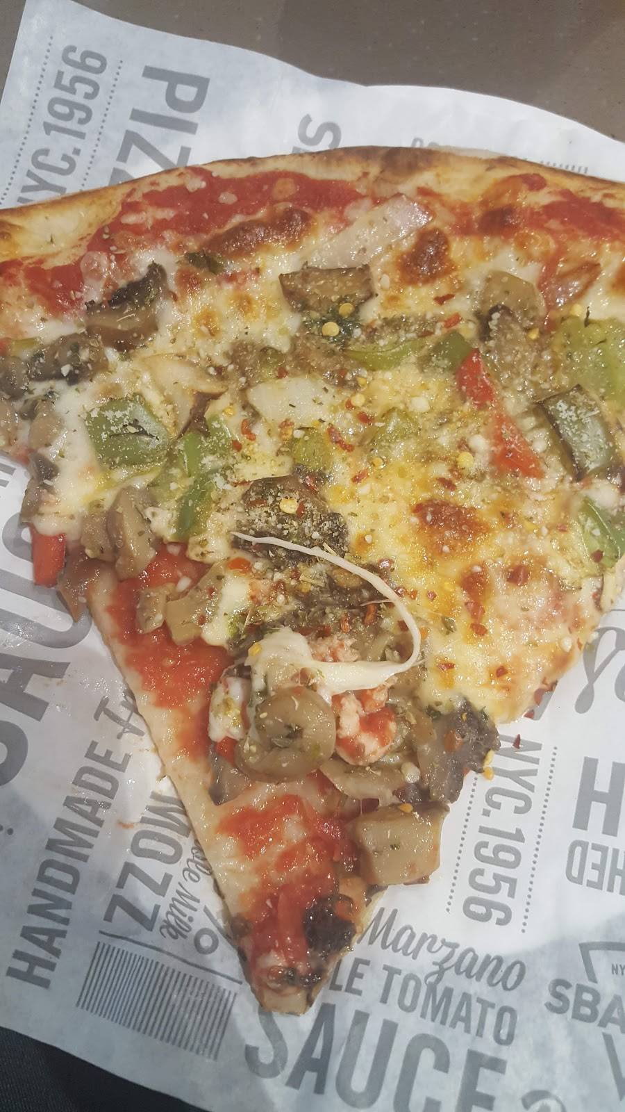 Sbarro | restaurant | 5220 Fashion Outlets Way, Rosemont, IL 60502, USA | 8476789141 OR +1 847-678-9141