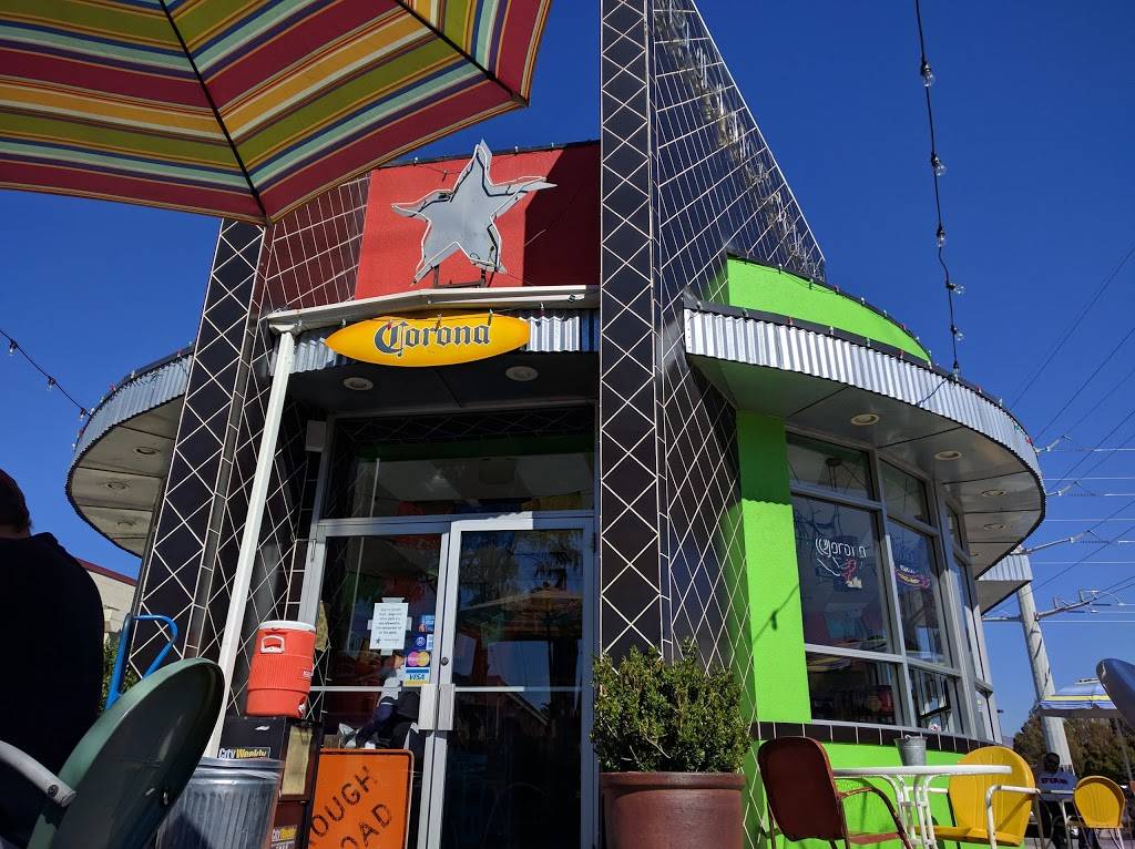 Lone Star Taqueria | restaurant | 2265 Fort Union Blvd, Cottonwood Heights, UT 84121, USA | 8019442300 OR +1 801-944-2300