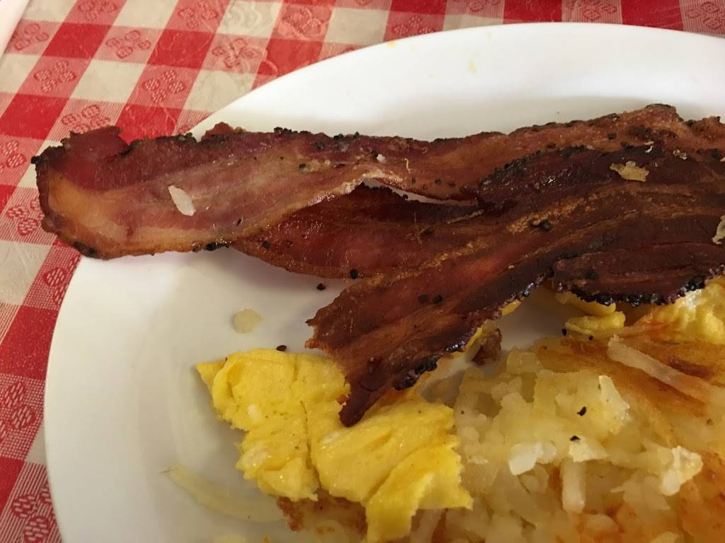 Grays Cafe | restaurant | 200 1st St, Ault, CO 80610, USA | 9708340741 OR +1 970-834-0741