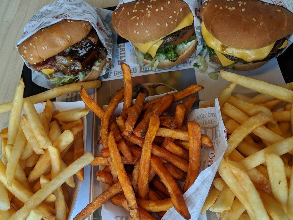 The Habit Burger Grill | meal takeaway | 10370 Sepulveda Blvd STE 3D, Mission Hills, CA 91345, USA | 8186390392 OR +1 818-639-0392
