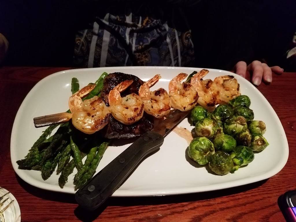 Red Lobster | restaurant | 3001 Finley Rd, Downers Grove, IL 60515, USA | 6305150565 OR +1 630-515-0565