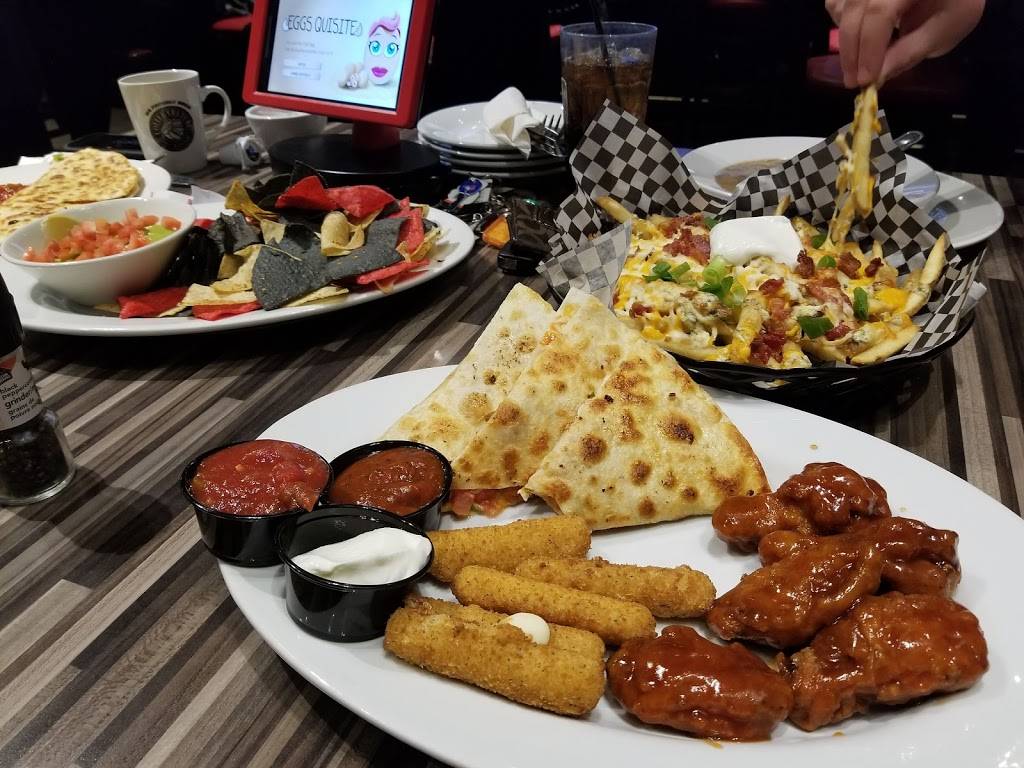 Crabby Joes Bar • Grill | restaurant | 988 Ontario St, Stratford, ON N5A 6Z3, Canada | 5193051340 OR +1 519-305-1340