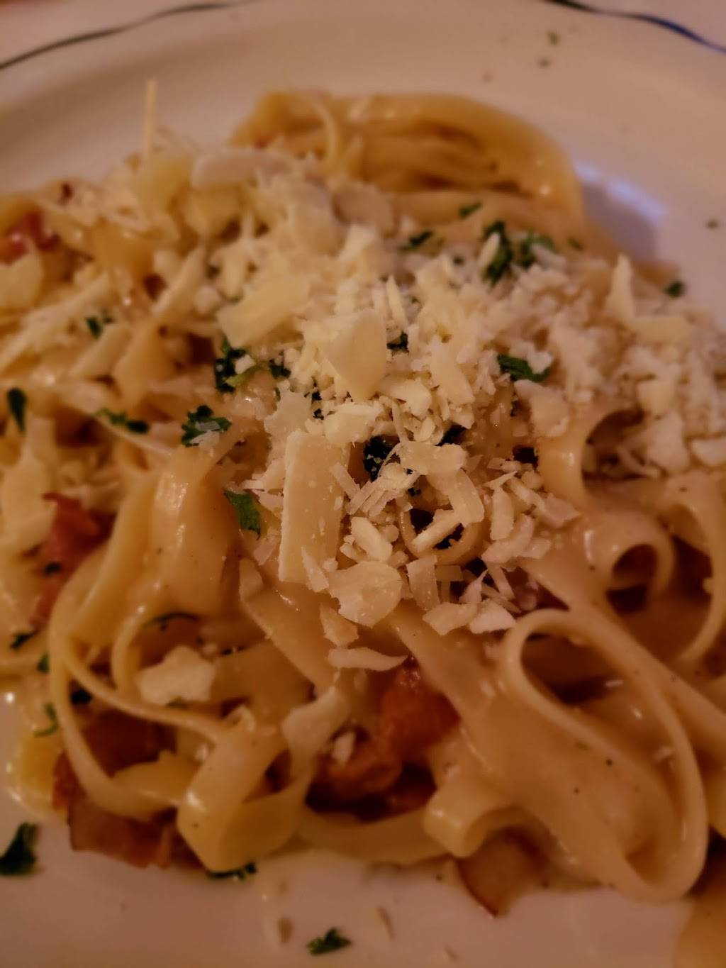 Villa DEste | restaurant | 2623 Ocean Ave, San Francisco, CA 94132, USA | 4153340580 OR +1 415-334-0580