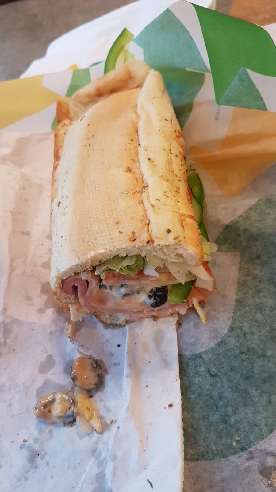 Subway | restaurant | 5525 Avenue Auteuil, Brossard, QC J4Z 1M3, Canada | 4504431343 OR +1 450-443-1343