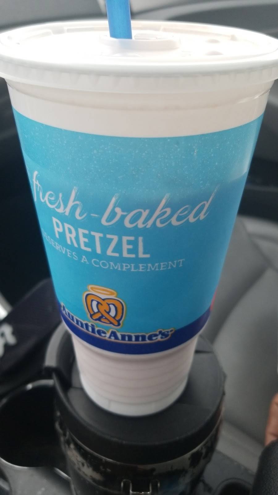 Planet Smoothie | restaurant | 6800 Oxon Hill Rd Suite 895, Oxon Hill, MD 20745, USA | 3018393704 OR +1 301-839-3704