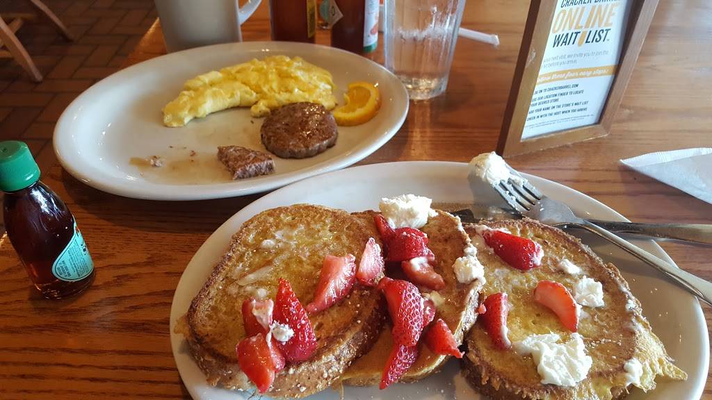 Cracker Barrel Old Country Store | restaurant | 889 S Stemmons Fwy, Lewisville, TX 75067, USA | 9724366813 OR +1 972-436-6813