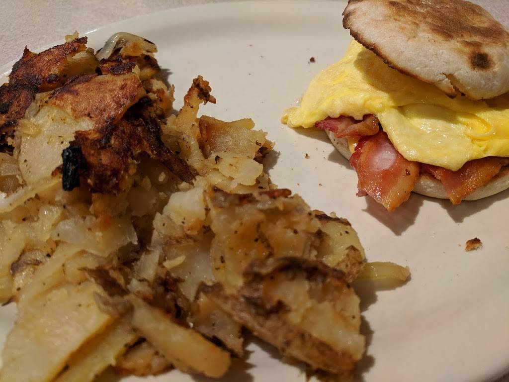 Julians | restaurant | 314 Pioneer St, Akron, OH 44305, USA | 3307980043 OR +1 330-798-0043