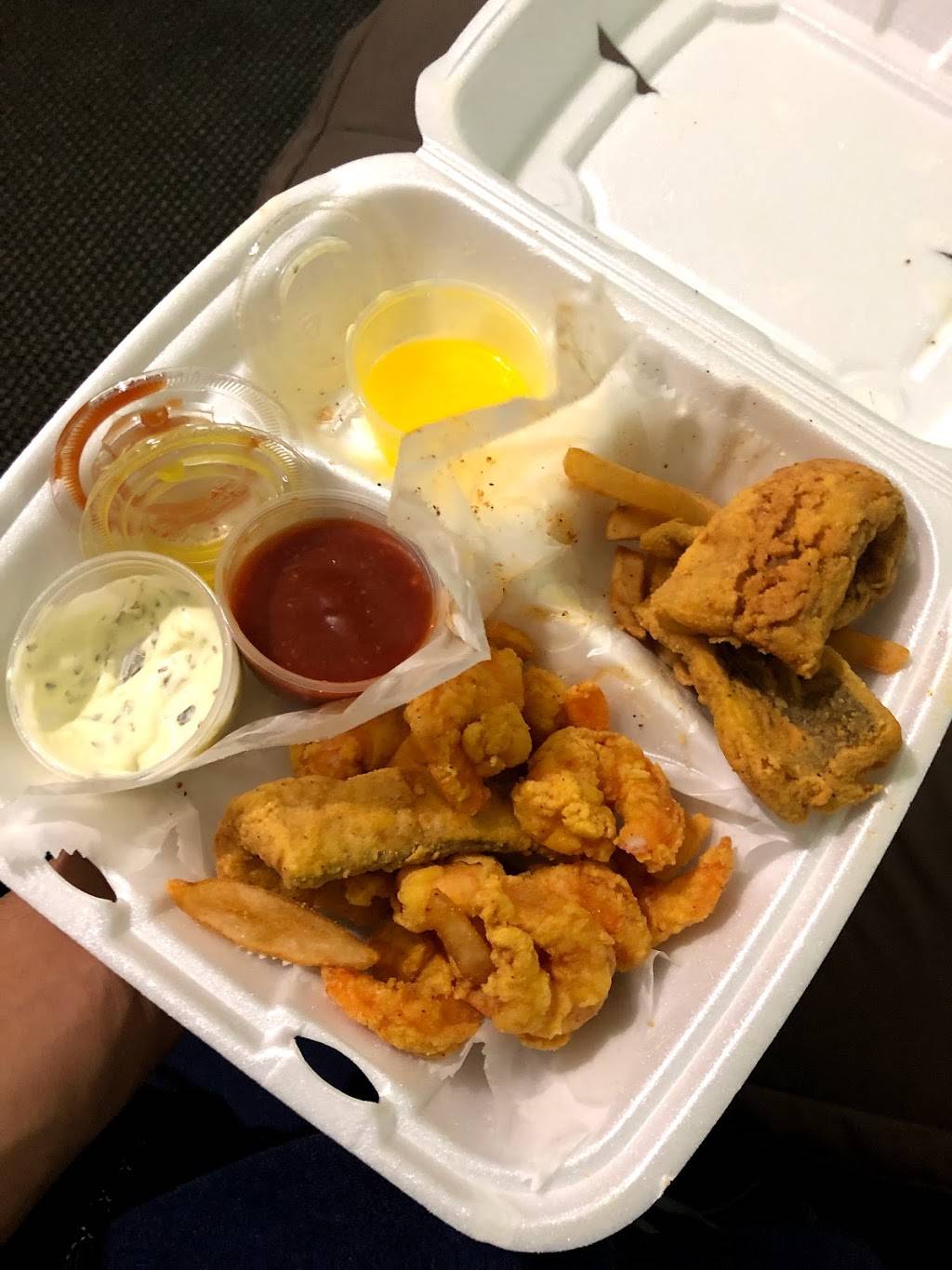 Continental Seafood | restaurant | 2565 Donald Lee Hollowell Pkwy NW #1, Atlanta, GA 30318, USA | 6789730514 OR +1 678-973-0514