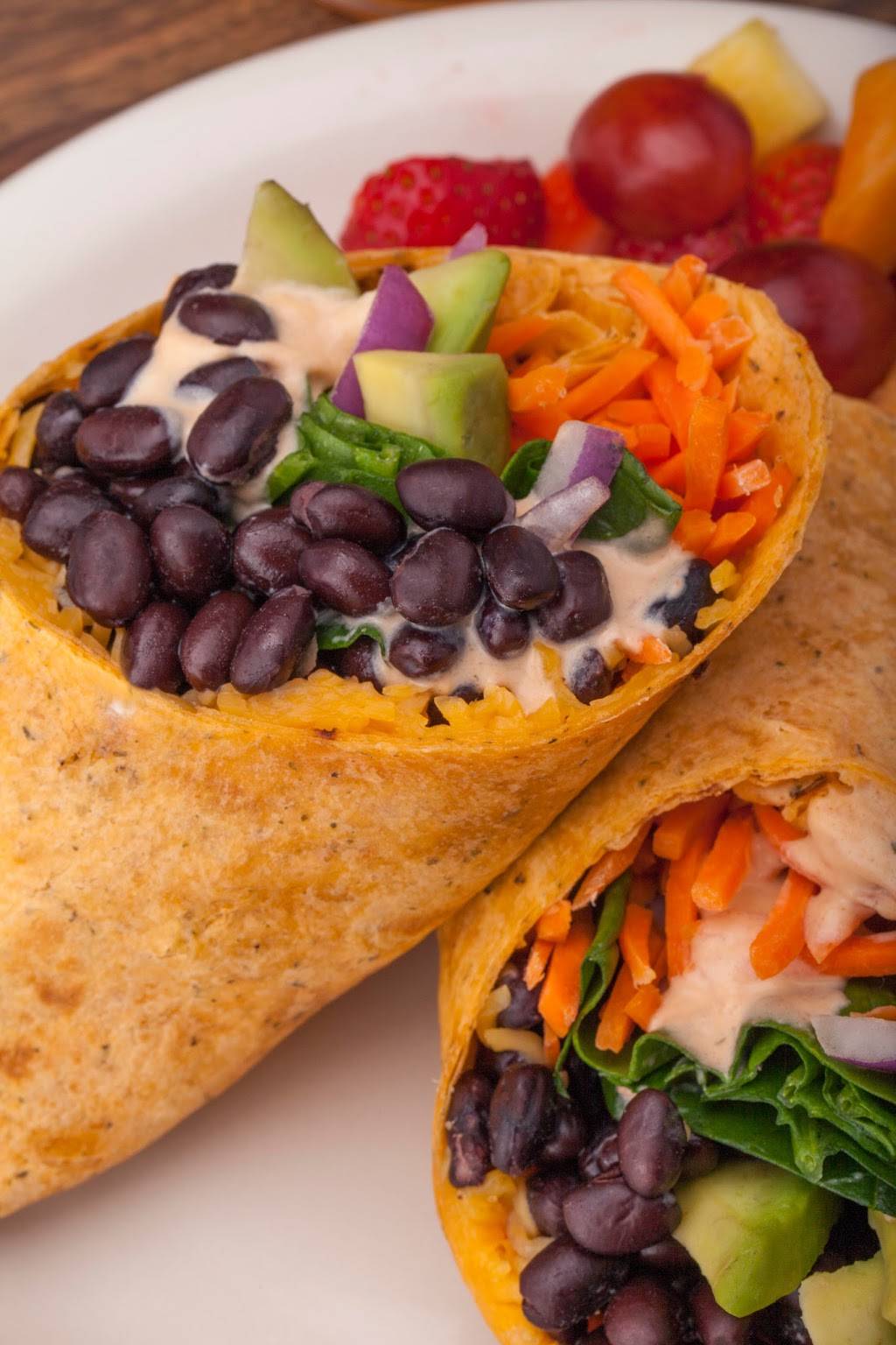 Metro Diner | cafe | 250 Palm Coast Pkwy NE #205, Palm Coast, FL 32137, USA | 3869514490 OR +1 386-951-4490