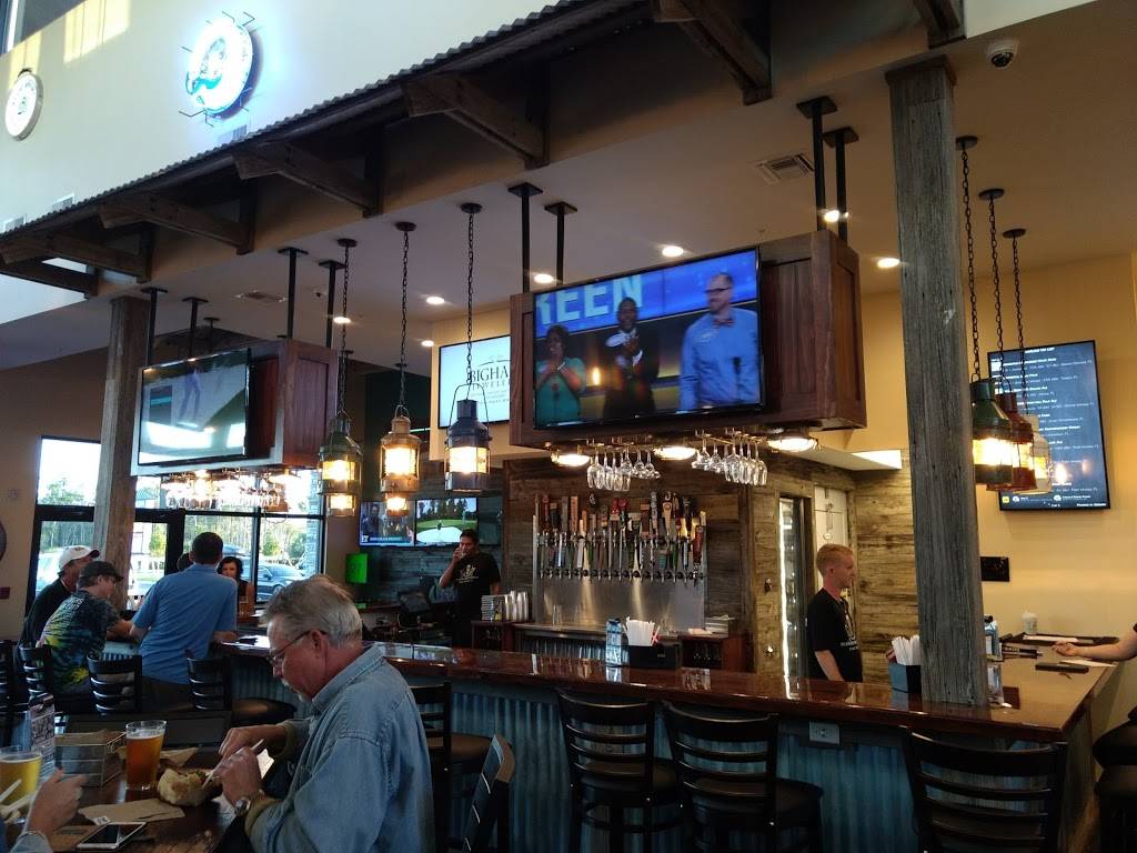 Marlins Brewhouse | restaurant | 5611 Six Mile Commercial Ct suite 4, Fort Myers, FL 33912, USA | 2392205918 OR +1 239-220-5918